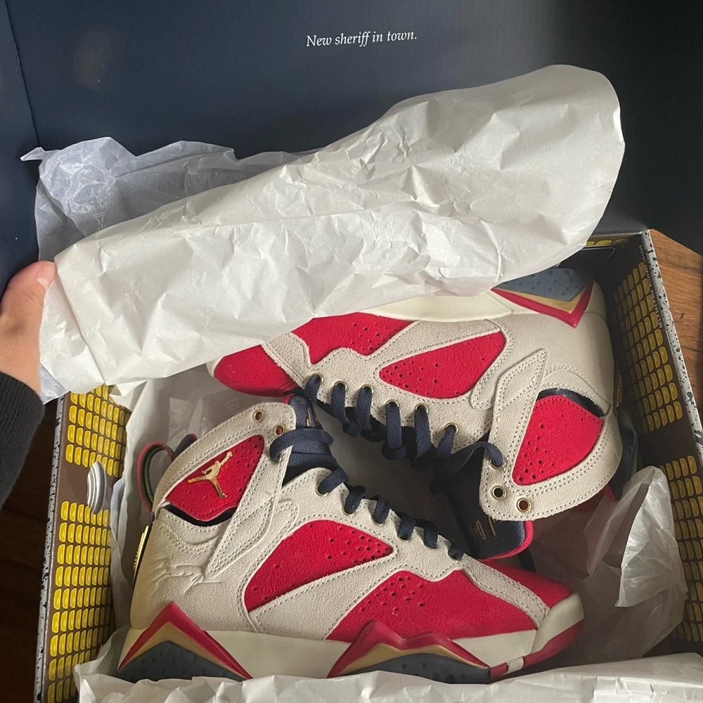 JORDAN 7 Retro Trophy Room New Sheriff in Town, NEW